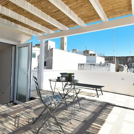 Les Maisons Casetta Del Vico By Rentbeat Apartman