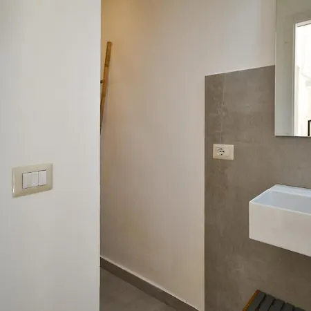 Les Maisons Casetta Del Vico By Rentbeat Apartman
